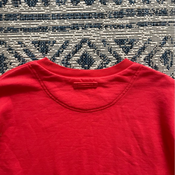 Levi’s Baggy Crewneck in Rose Red❤️‍🔥 - Picture 4 of 8